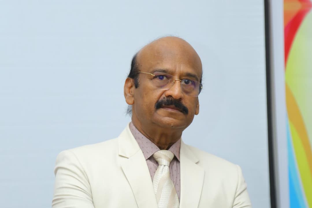 Dr. Jagadeesh G